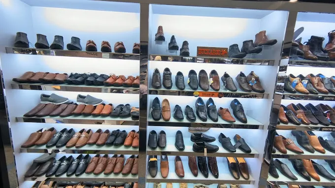 KHALS FOOT WORLD
